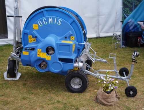 VIDEO: Irrigation Unlimited wys hul tuisgemaakte landbou besproeiing stelsels by NAMPO Kaap